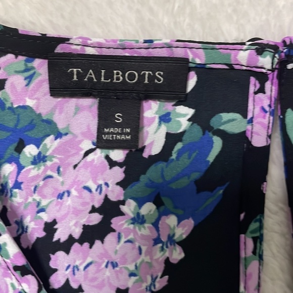 Talbots Floral Blouse‎ - Picture 3 of 5